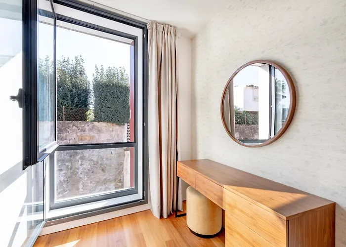 Viva Serralves Patio Porto