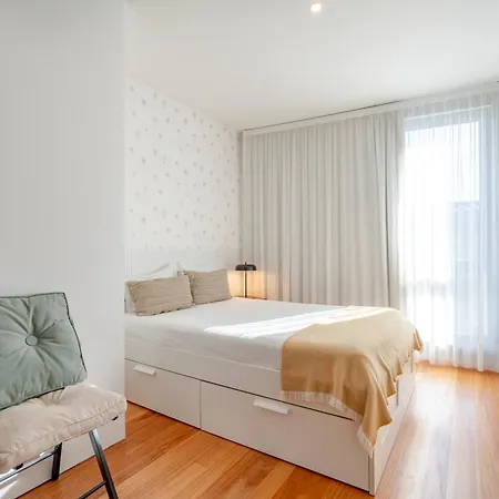 Viva Serralves Patio Порту