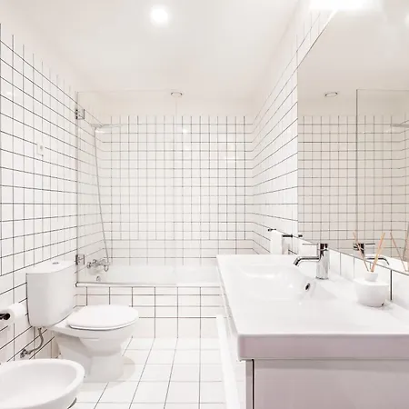 Viva Serralves Patio * Порту